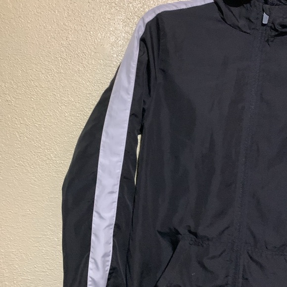 PUMA Light Jacket S 14-16 Black White with Hoodie Zip Up Pockets Polyester - Picture 3 of 16